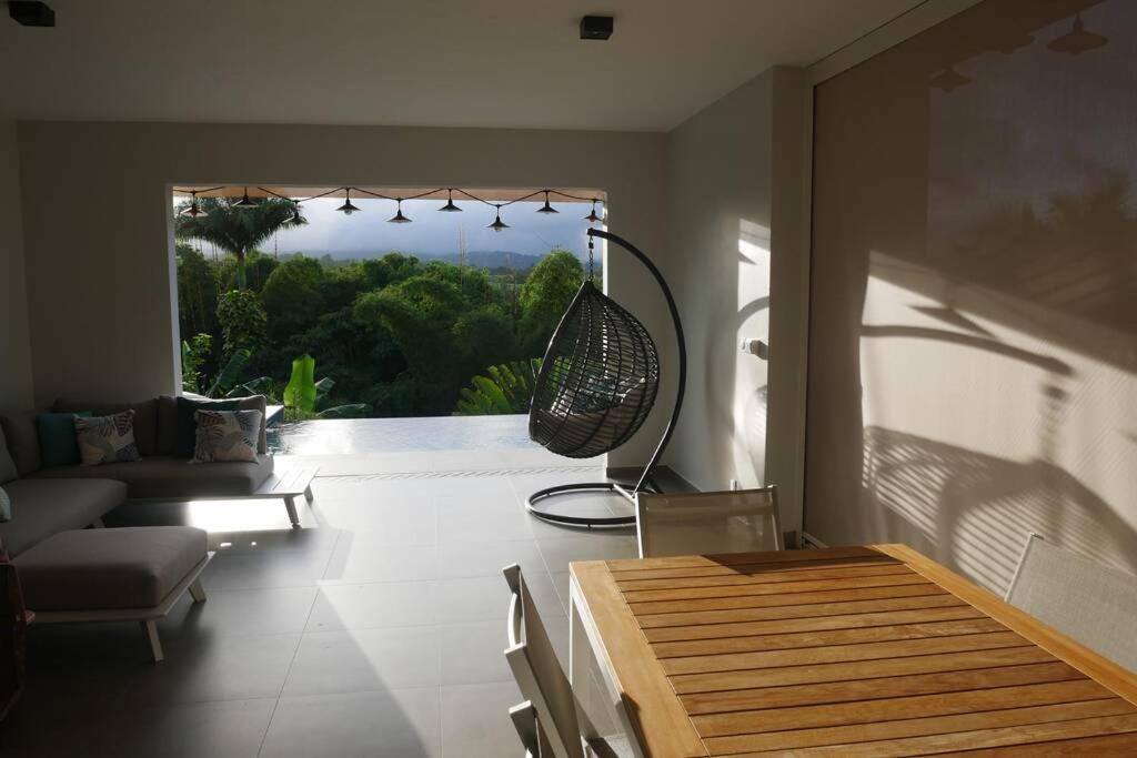 Villa Kumquat Avec Piscine Et Vue Sur Les Montagnes Petit-Bourg Eksteriør bilde